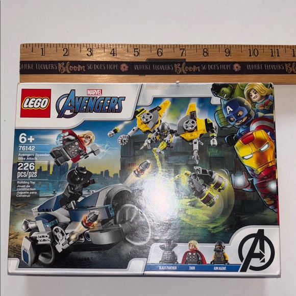 LEGO Marvel Avengers (76142) - Speeder Bike Attack - 226pcs - Black Panther - Picture 13 of 16
